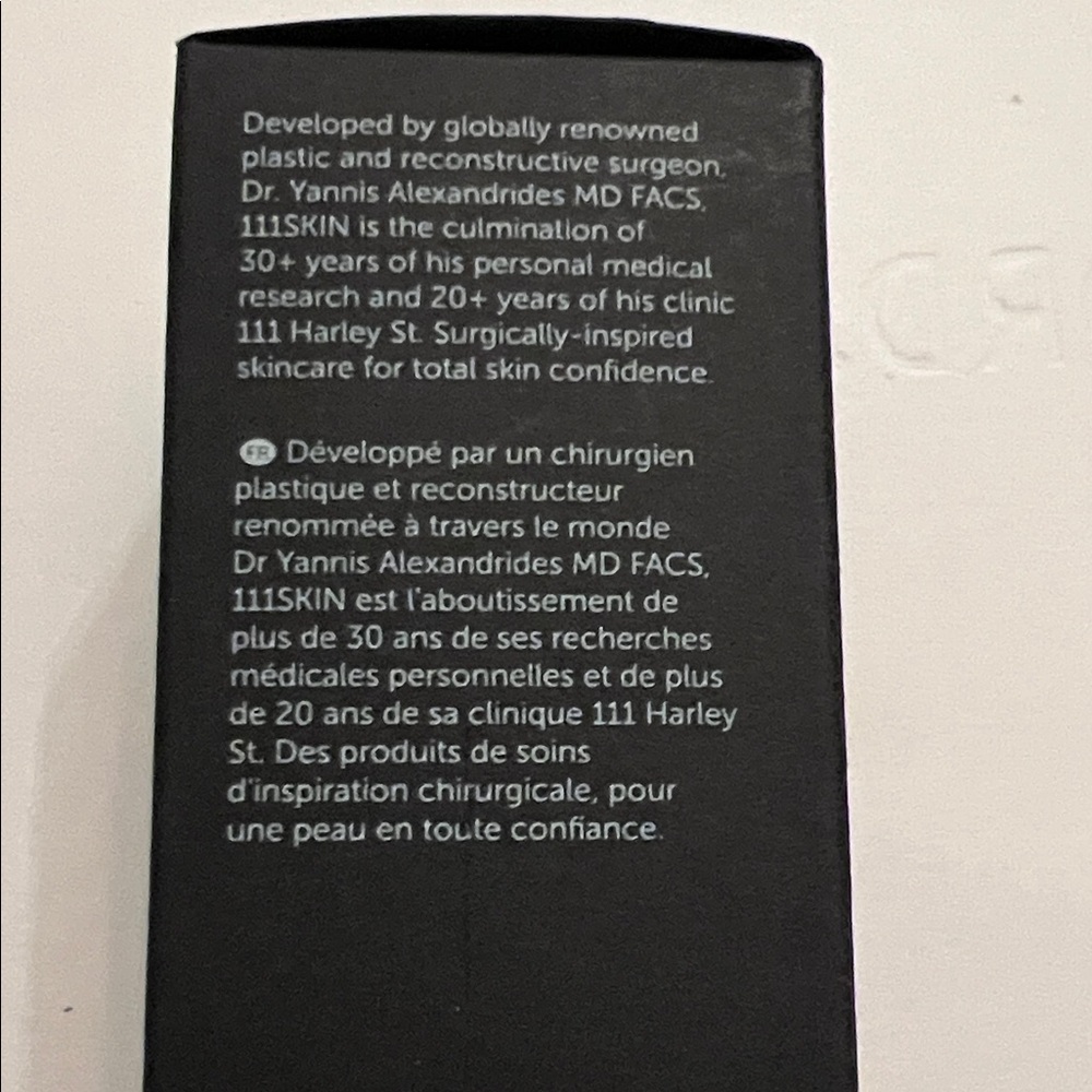 111SKIN Celestial Black Diamond Essence 30ml New - Picture 6 of 8